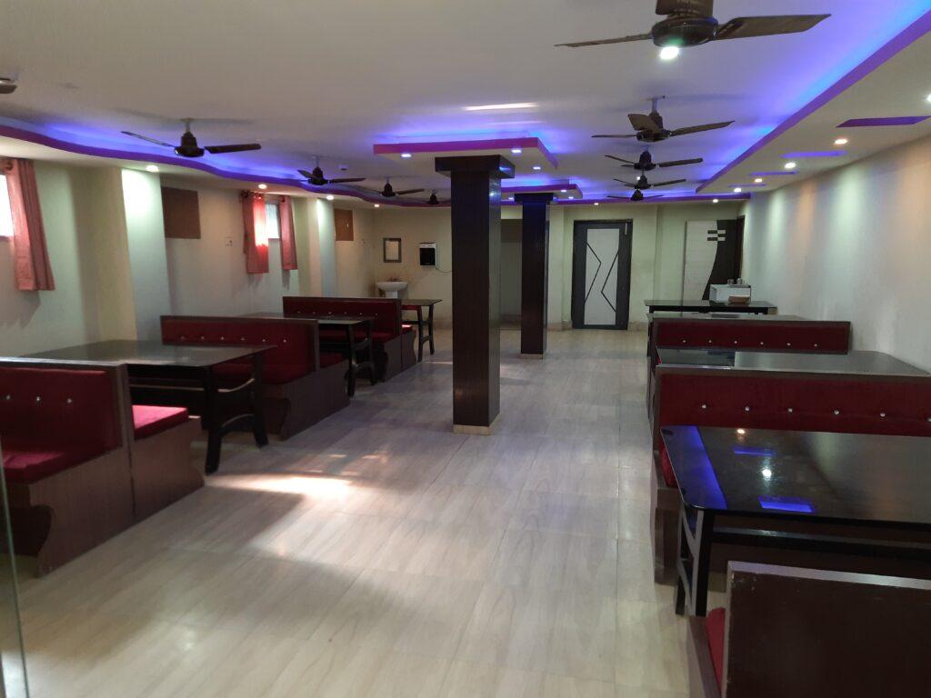 Restaurant of Hotel Geetanjali Palace, Hotel In Kalyani